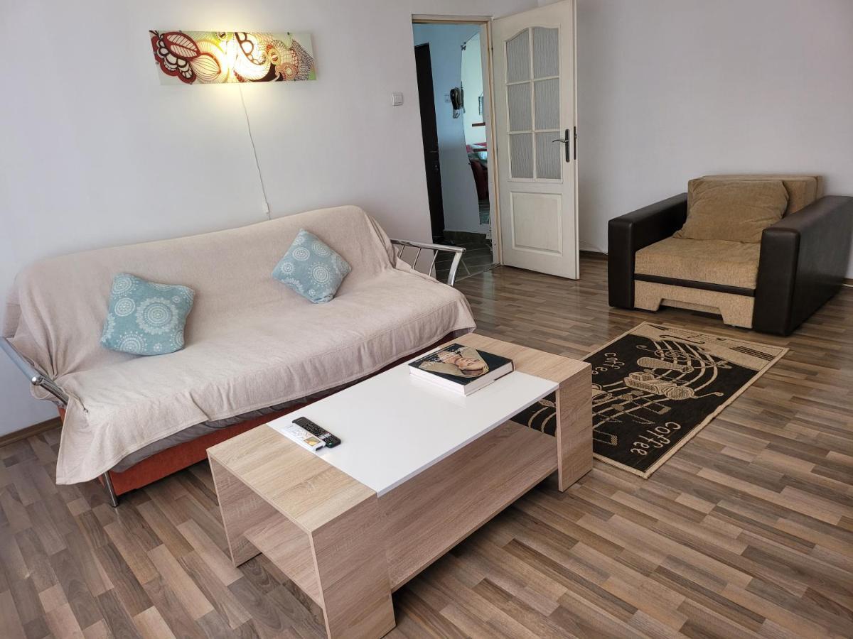 Quiet, Relaxing, Family Friendly Apartamento Bucarest Exterior foto