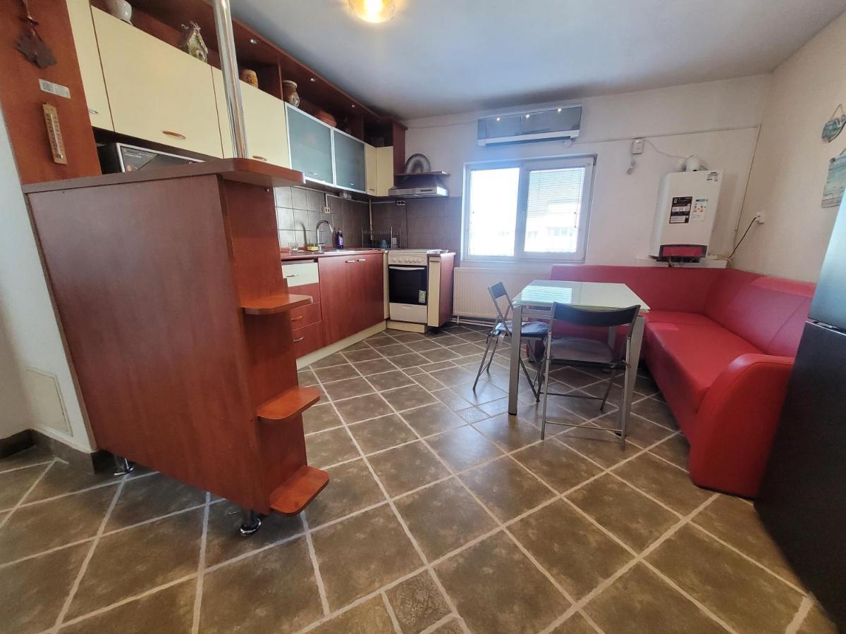 Quiet, Relaxing, Family Friendly Apartamento Bucarest Exterior foto