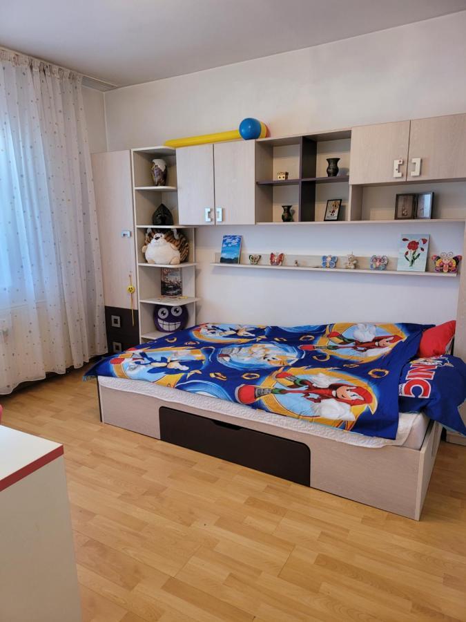 Quiet, Relaxing, Family Friendly Apartamento Bucarest Exterior foto